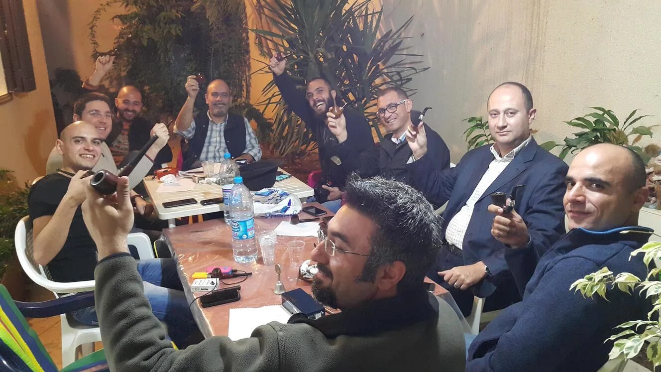 A salute to all our pipesmoking friends!