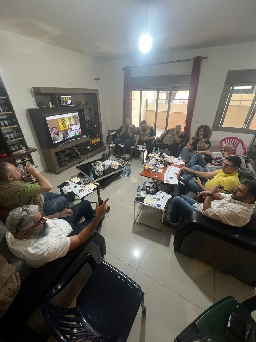 The Pipe Club of Lebanon holds its annual slow pipe smoking competition