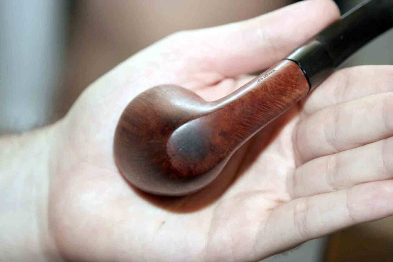 Salim's burned pipe, at the very bottom of the bowl